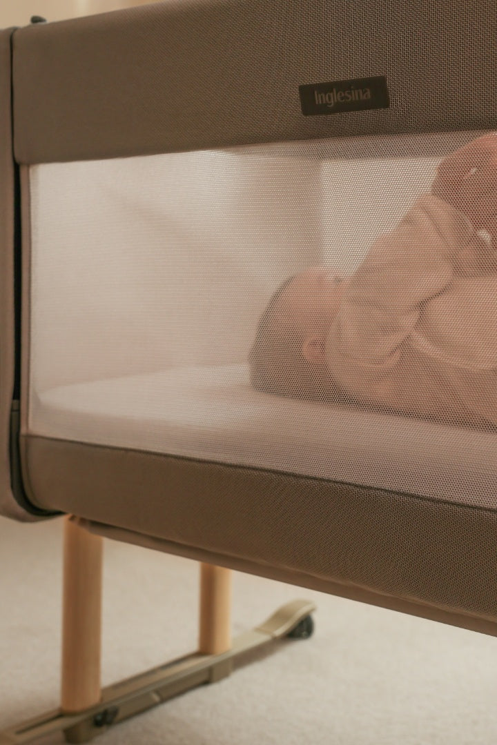 Ventanas de malla de la minicuna Inglesina Welcome Bed